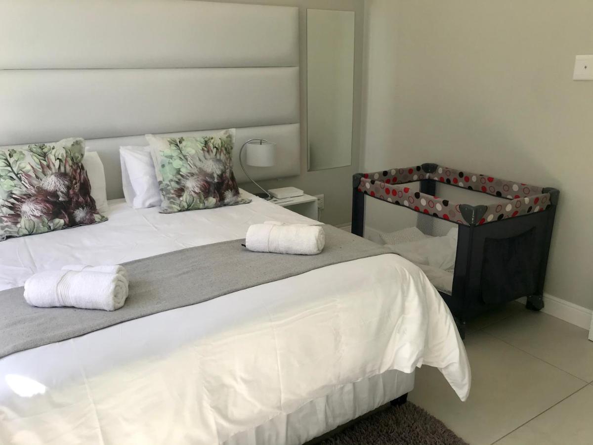 The Cottage On Cordia 2 Bedroom Self Catering 2Km From Umhlanga Beach Durban Esterno foto